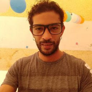 Meet your Posher, Ezra dhalai